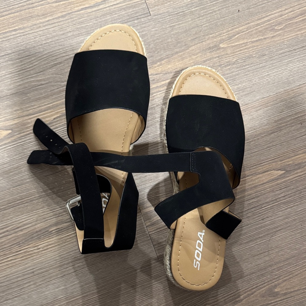 Soda Black Strappy Women's Sandals